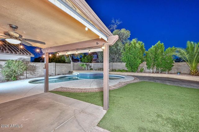 5141 W WIKIEUP Lane W, Glendale, AZ 85308