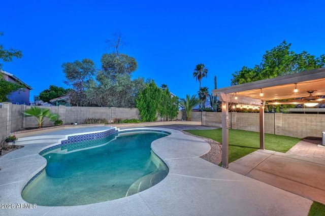 5141 W WIKIEUP Lane W, Glendale, AZ 85308