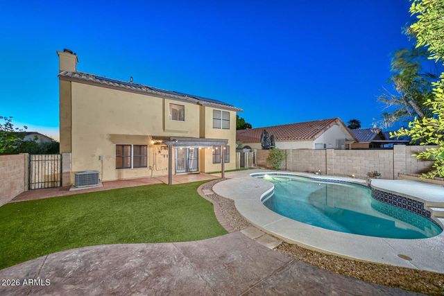 5141 W WIKIEUP Lane W, Glendale, AZ 85308