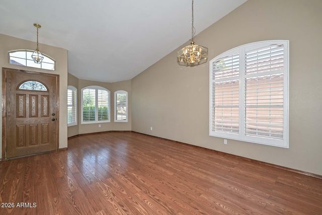 5141 W WIKIEUP Lane W, Glendale, AZ 85308