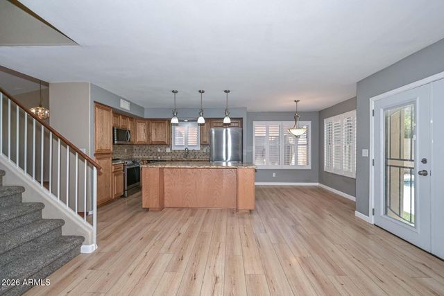 5141 W WIKIEUP Lane W, Glendale, AZ 85308