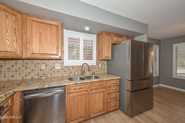 5141 W WIKIEUP Lane W, Glendale, AZ 85308