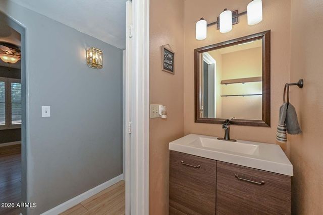 5141 W WIKIEUP Lane W, Glendale, AZ 85308