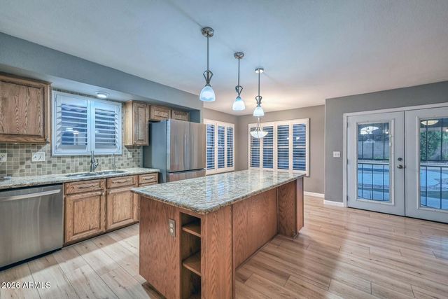 5141 W WIKIEUP Lane W, Glendale, AZ 85308