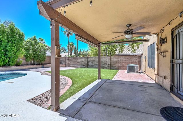 5141 W WIKIEUP Lane W, Glendale, AZ 85308