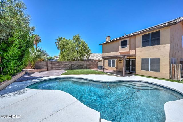 5141 W WIKIEUP Lane W, Glendale, AZ 85308