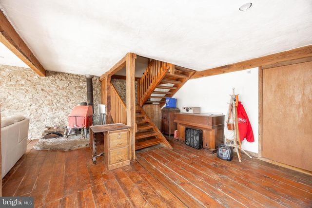 332 READING FURNACE RD, Elverson, PA 19520