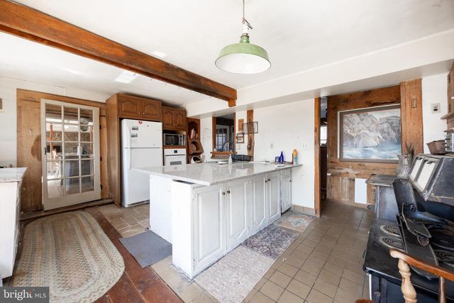 332 READING FURNACE RD, Elverson, PA 19520