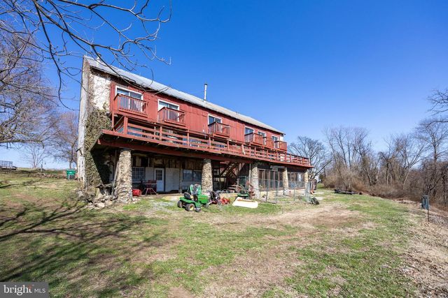 332 READING FURNACE RD, Elverson, PA 19520