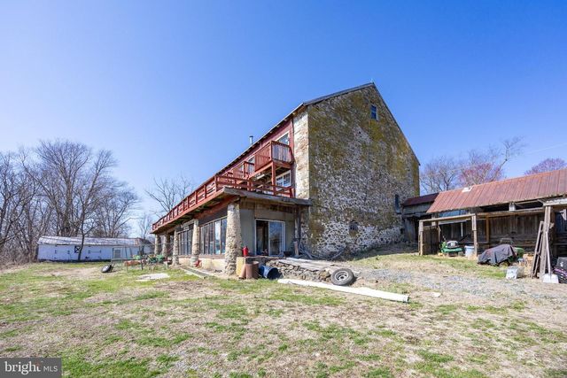 332 READING FURNACE RD, Elverson, PA 19520