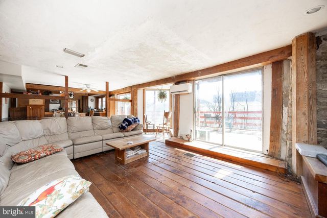 332 READING FURNACE RD, Elverson, PA 19520