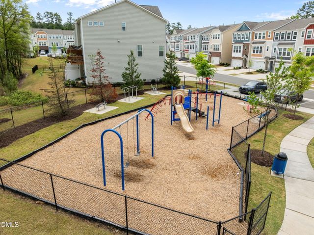 1039 Commack Drive, Durham, NC 27703