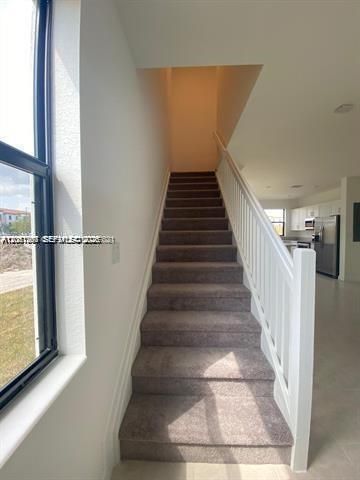 575 NE 208th Ter 575, Miami, FL 33179
