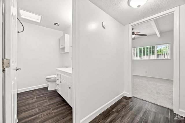 3800 S Stockdale Highway 41, Bakersfield, CA 93309
