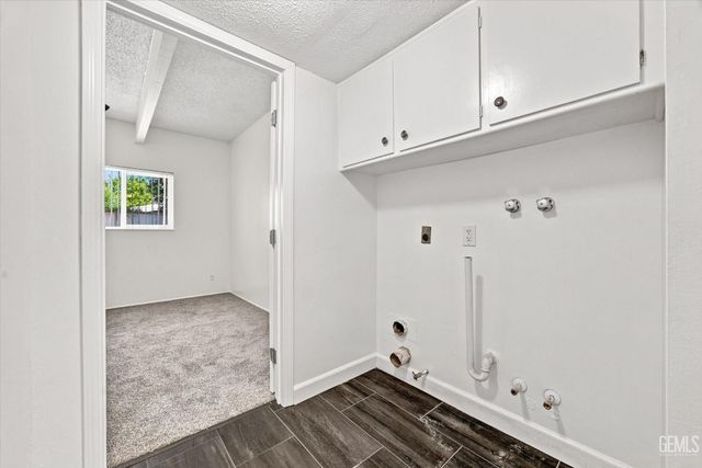 3800 S Stockdale Highway 41, Bakersfield, CA 93309