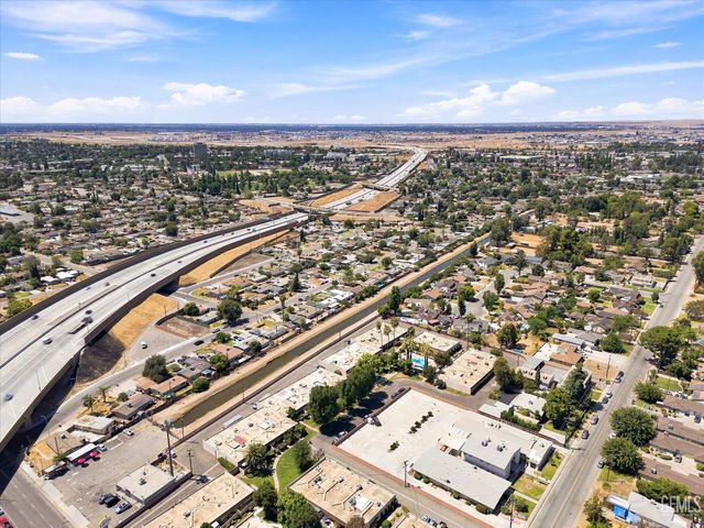 3800 S Stockdale Highway 41, Bakersfield, CA 93309