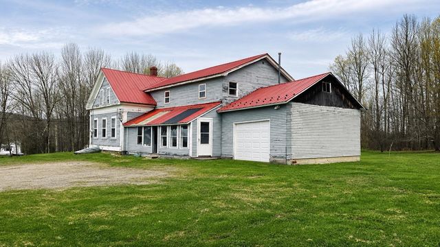 15 Daniels W Road, Albany, VT 05845