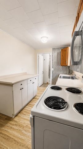 15 Daniels W Road, Albany, VT 05845