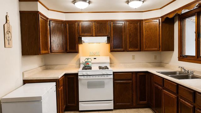 15 Daniels W Road, Albany, VT 05845