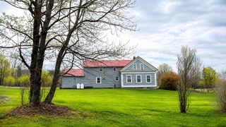 15 Daniels W Road, Albany, VT 05845