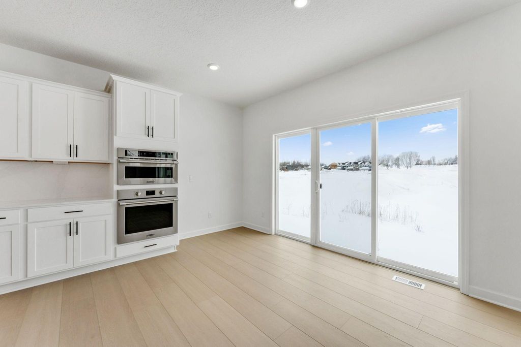 7998 42nd Street N, Oakdale, MN 55128 — photo 5