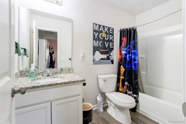 1648 Golfview Drive, Ypsilanti Charter Township, MI 48198