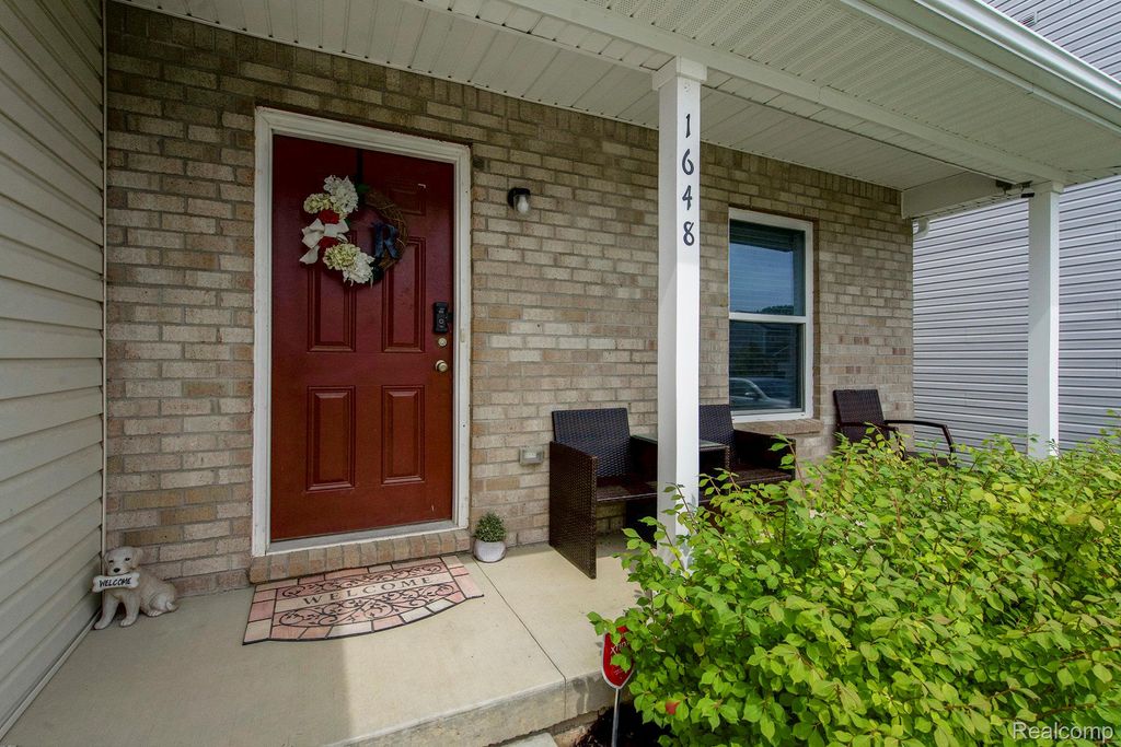 1648 Golfview Drive, Ypsilanti Charter Township, MI 48198