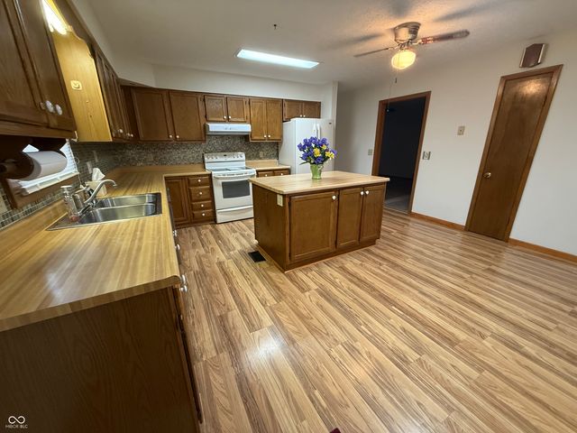 1650 Plantation Drive, Martinsville, IN 46151