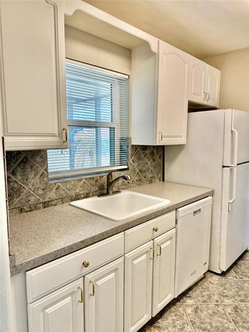 630 N FORSYTH ROAD, Orlando, FL 32807