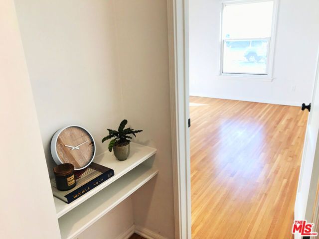 1257 S Cloverdale Avenue, Los Angeles, CA 90019