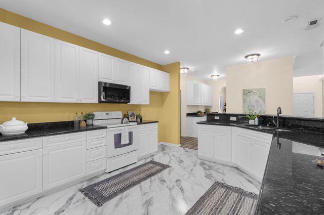 9406 Ayscough Road, Summerville, SC 29485