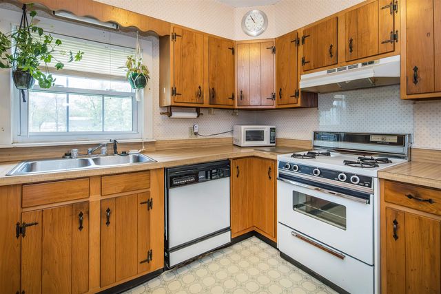 848 Blue Star Drive, Ira, VT 05735