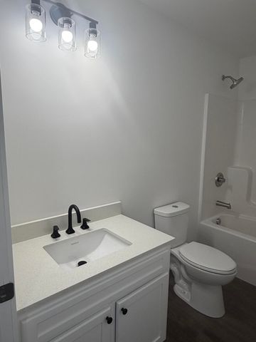 512 Moore Road, Williamsburg, KY 40769