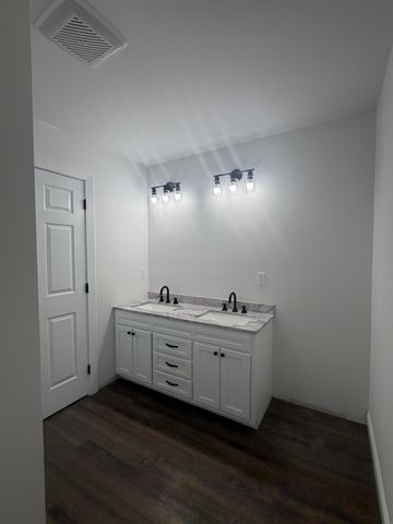 512 Moore Road, Williamsburg, KY 40769