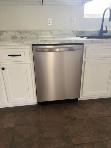 512 Moore Road, Williamsburg, KY 40769