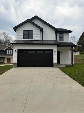 512 Moore Road, Williamsburg, KY 40769