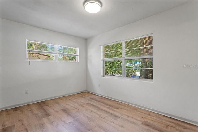 1302 NE 14TH TERRACE, Gainesville, FL 32601