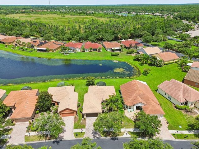 518 DAVINCI PASS, Kissimmee, FL 34759