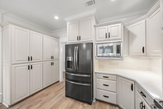 170 Parkway Square, Pearcy, AR 71964