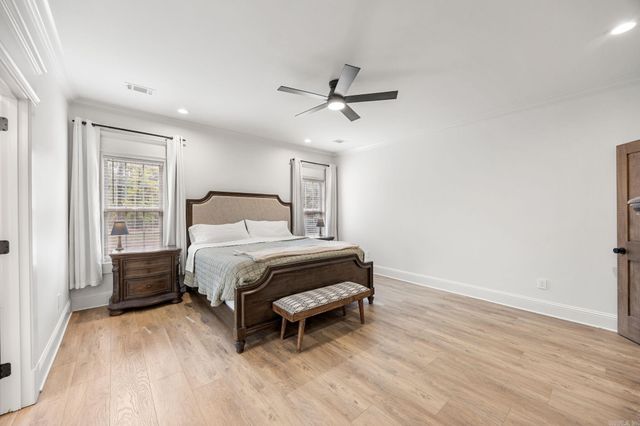 170 Parkway Square, Pearcy, AR 71964