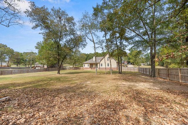170 Parkway Square, Pearcy, AR 71964