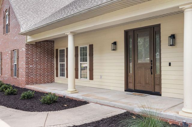 170 Parkway Square, Pearcy, AR 71964