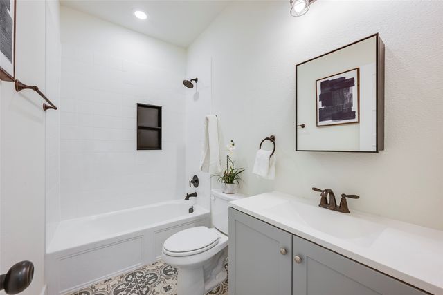 2402 Garden Drive, Dallas, TX 75215