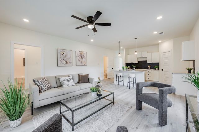 2402 Garden Drive, Dallas, TX 75215