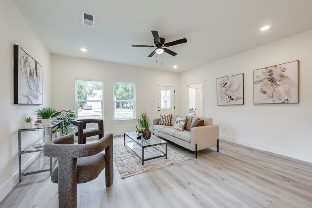 2402 Garden Drive, Dallas, TX 75215