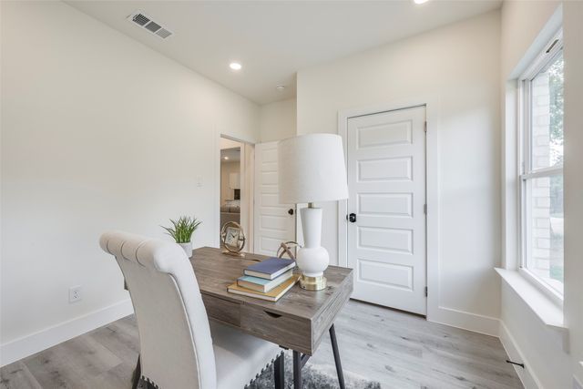 2402 Garden Drive, Dallas, TX 75215