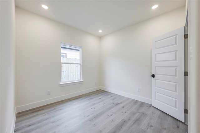 2402 Garden Drive, Dallas, TX 75215