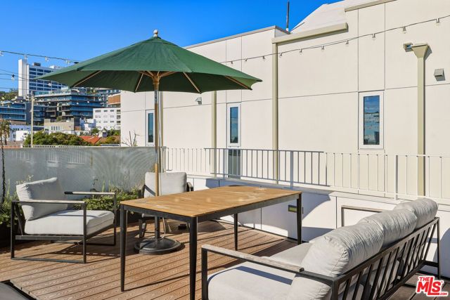 1253 N Sweetzer Avenue 7, West Hollywood, CA 90069