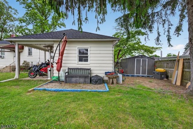 515 Lynda Rd, Lopatcong Twp., NJ 08865