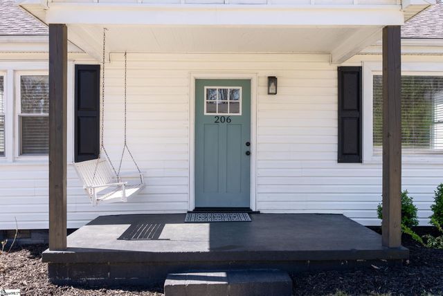 206 Cardinal Drive, Taylors, SC 29687